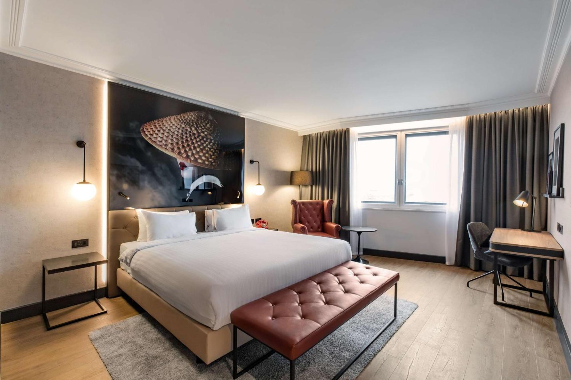 Radisson Red London Heathrow 4* Хармондсворт