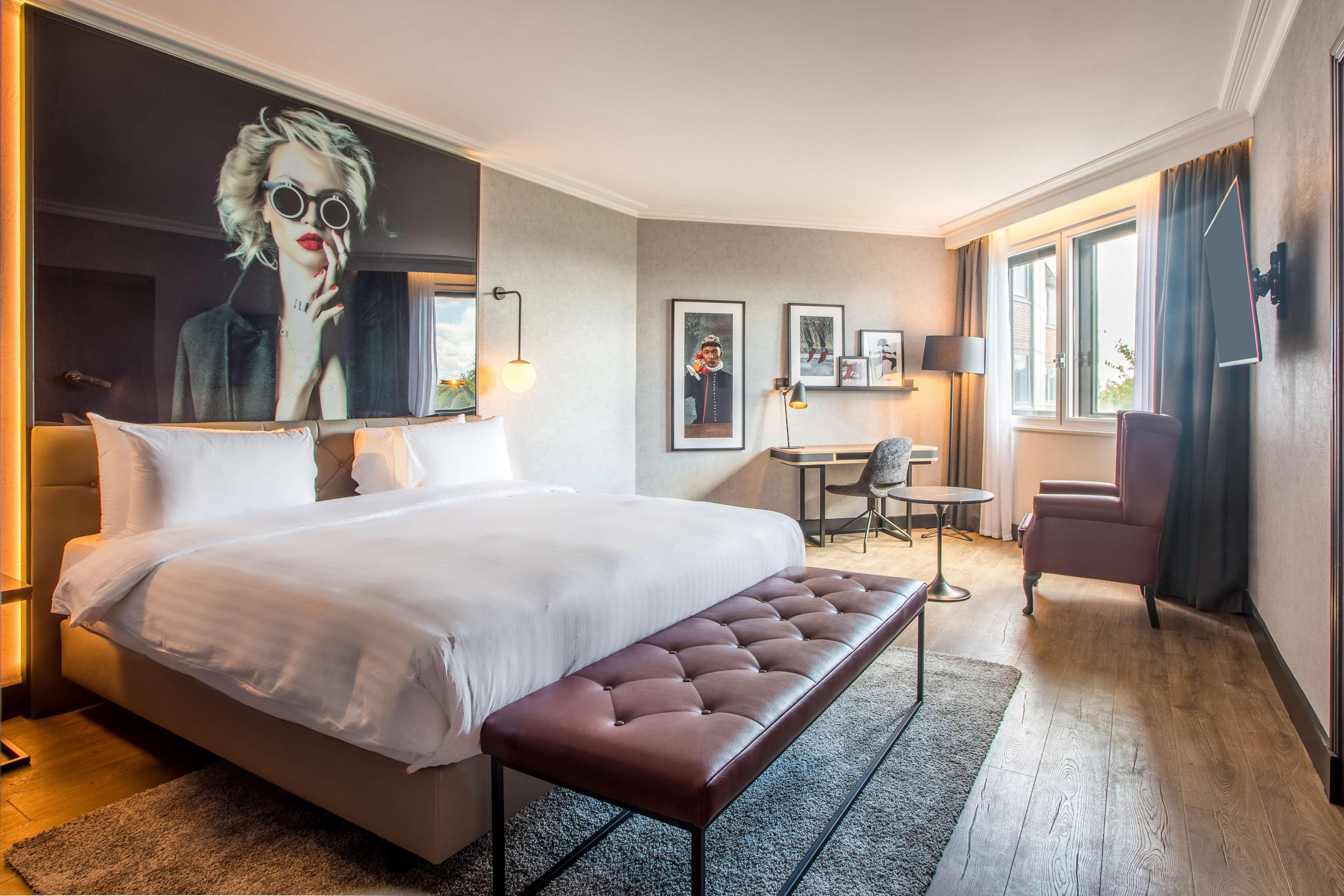 Hotel Radisson Red London Heathrow Harmondsworth