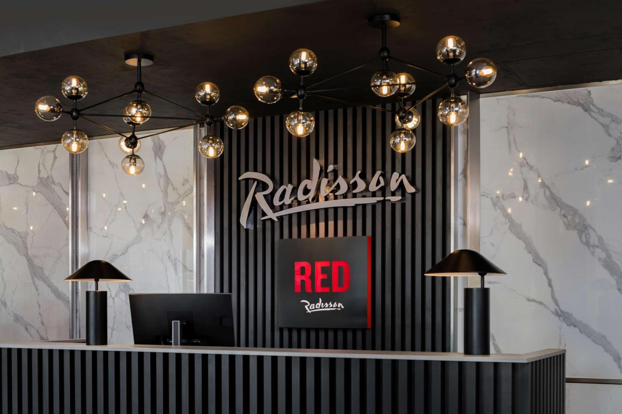 Radisson Red London Heathrow Hotel