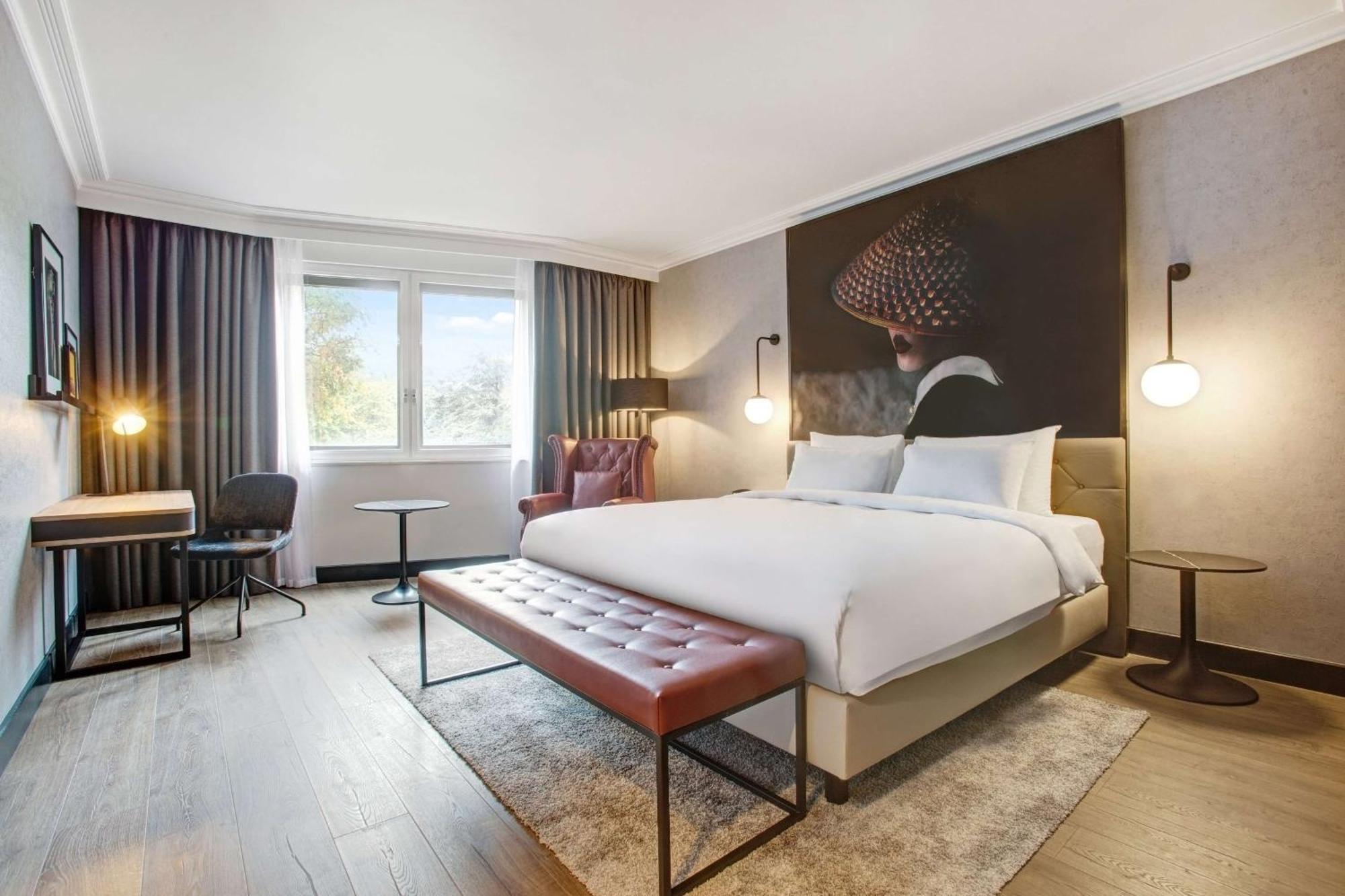 Radisson Red London Heathrow Harmondsworth