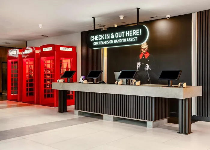 Radisson Red London Heathrow