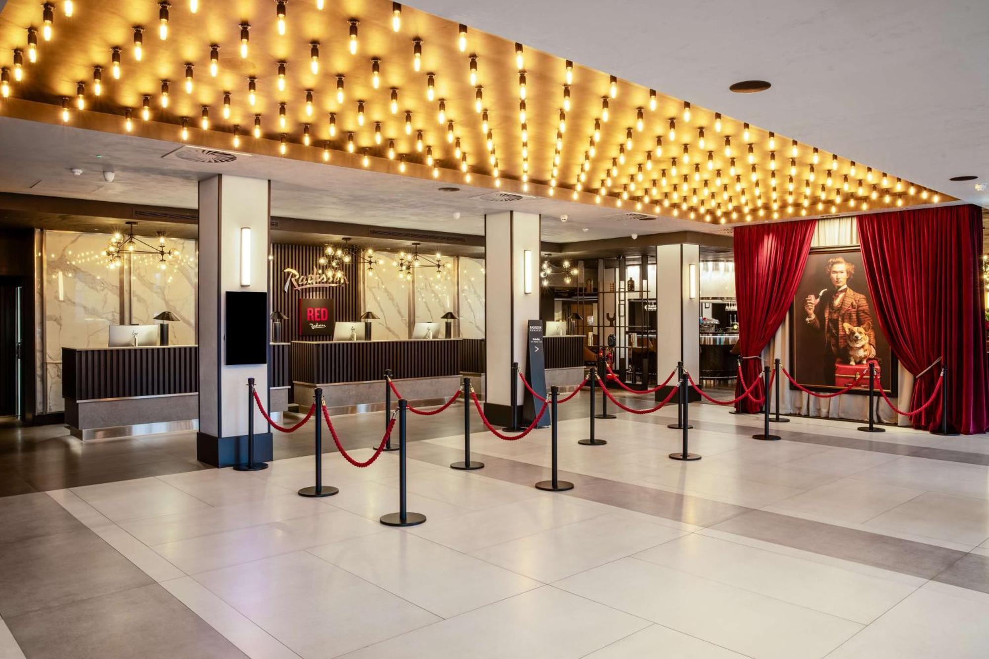 Radisson Red London Heathrow 4* Harmondsworth
